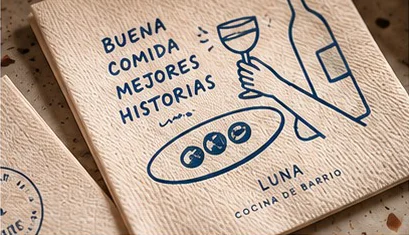 Servilleta con ilustración impresa en azul
